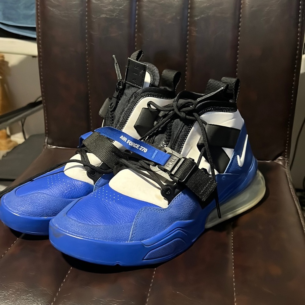 Nike Air force 270